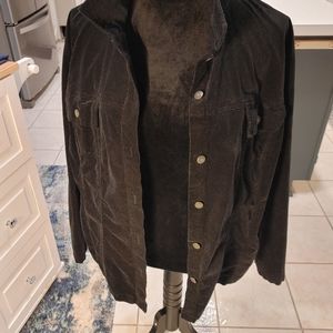 Chicos Cordoroy jacket w buttons. Can be worn alone or w top.